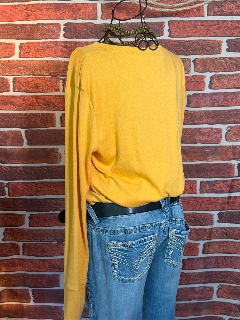 👚 Cotton Long Sleeve Thumb Hole Top — Mustard Yellow — Sz L / NWOT / Q